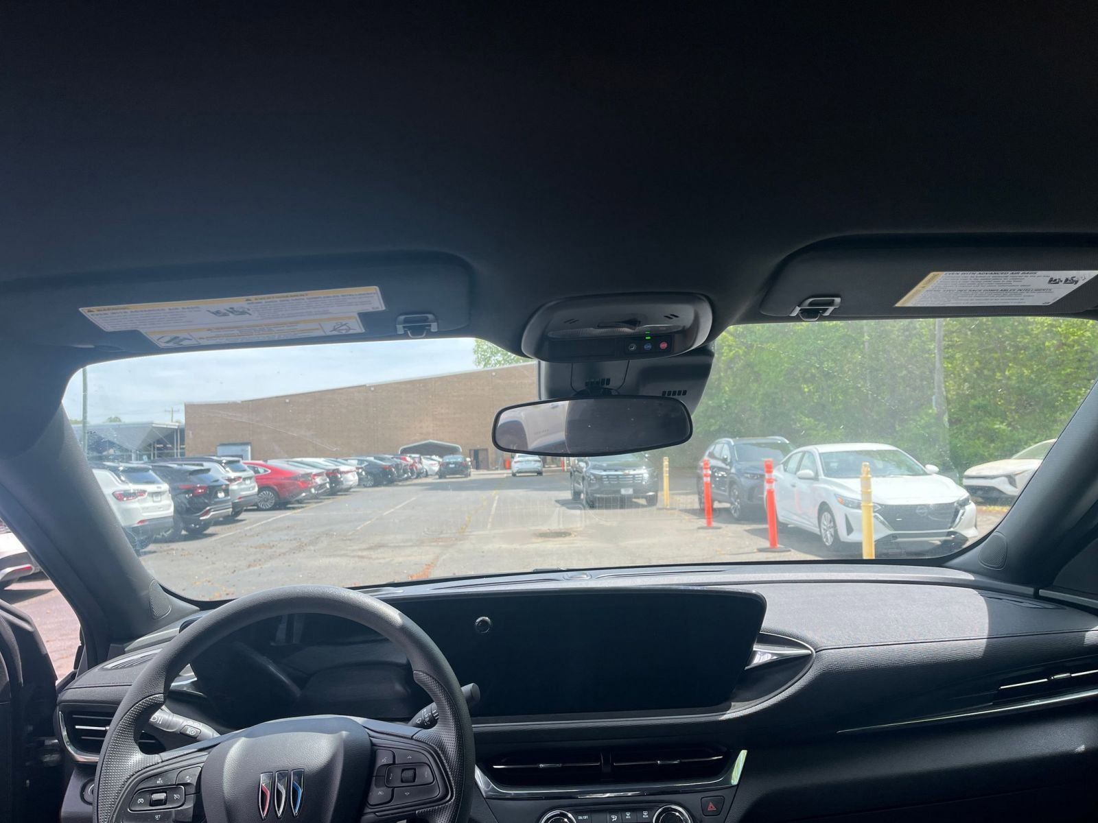 Used 2025 Buick Envista Preferred image 32