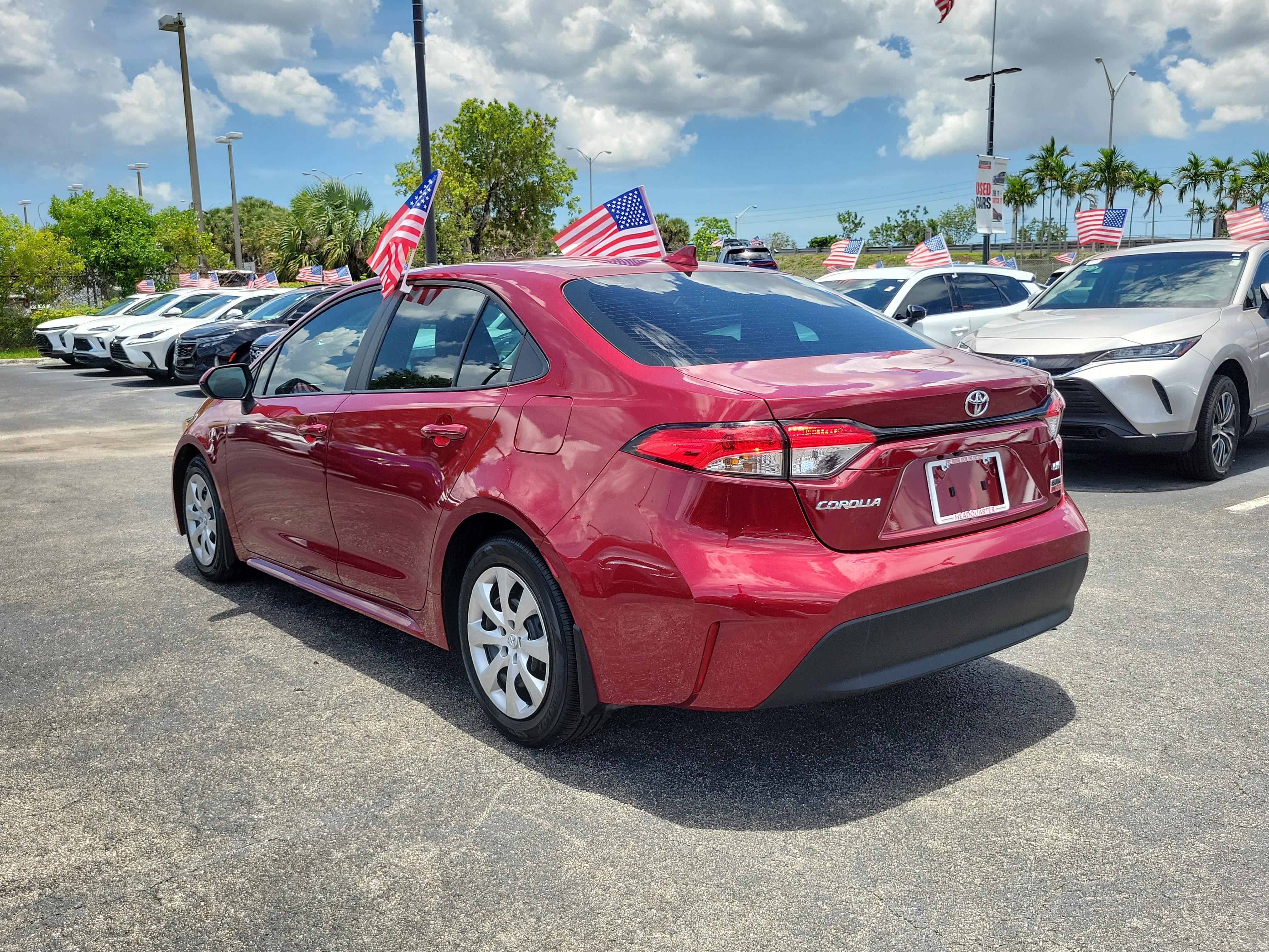 Used 2025 Toyota Corolla LE FWD image 9
