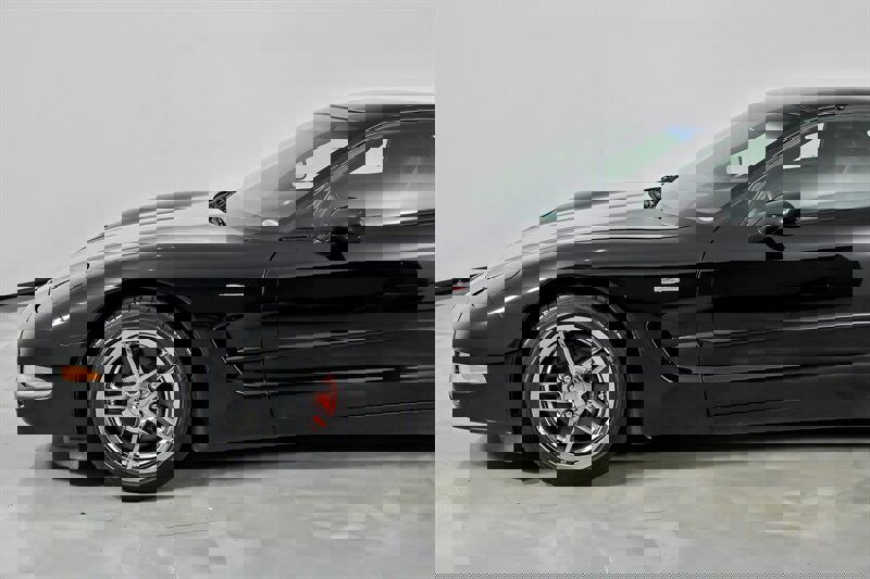 Used 2003 Chevrolet Corvette Z06 w/ Memory Package, 3 Drivers image 6