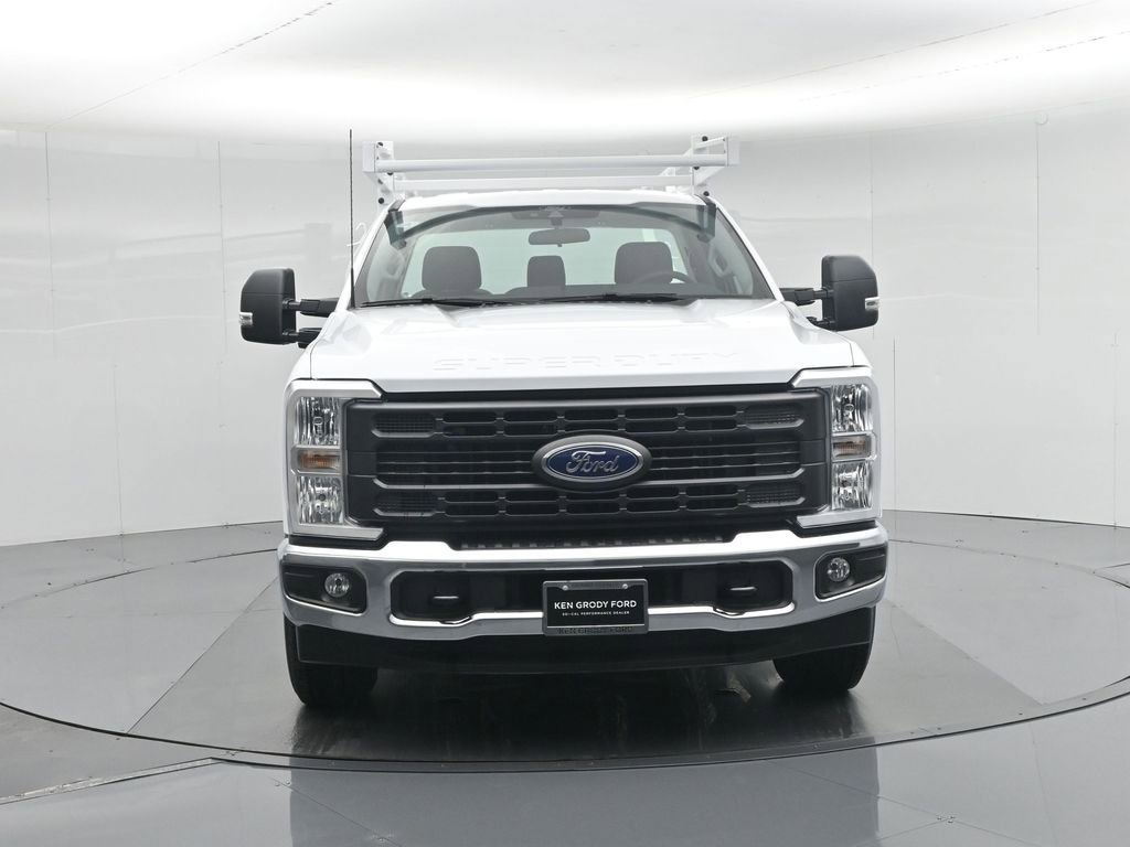 New 2026 Ford F350 XL w/ XL Chrome Package image 33