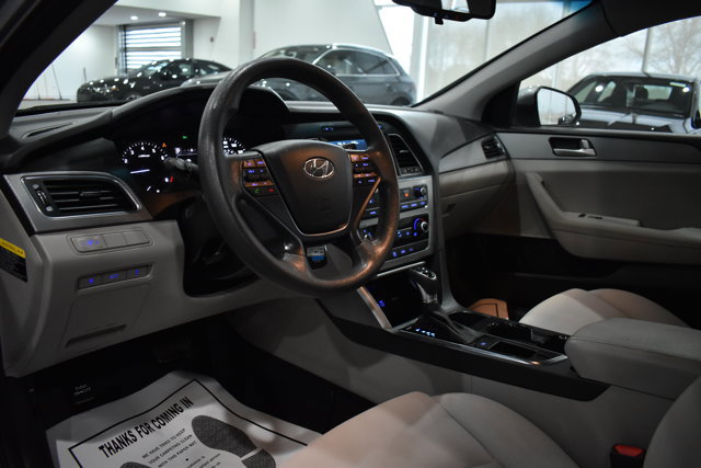 Used 2017 Hyundai Sonata SE image 14