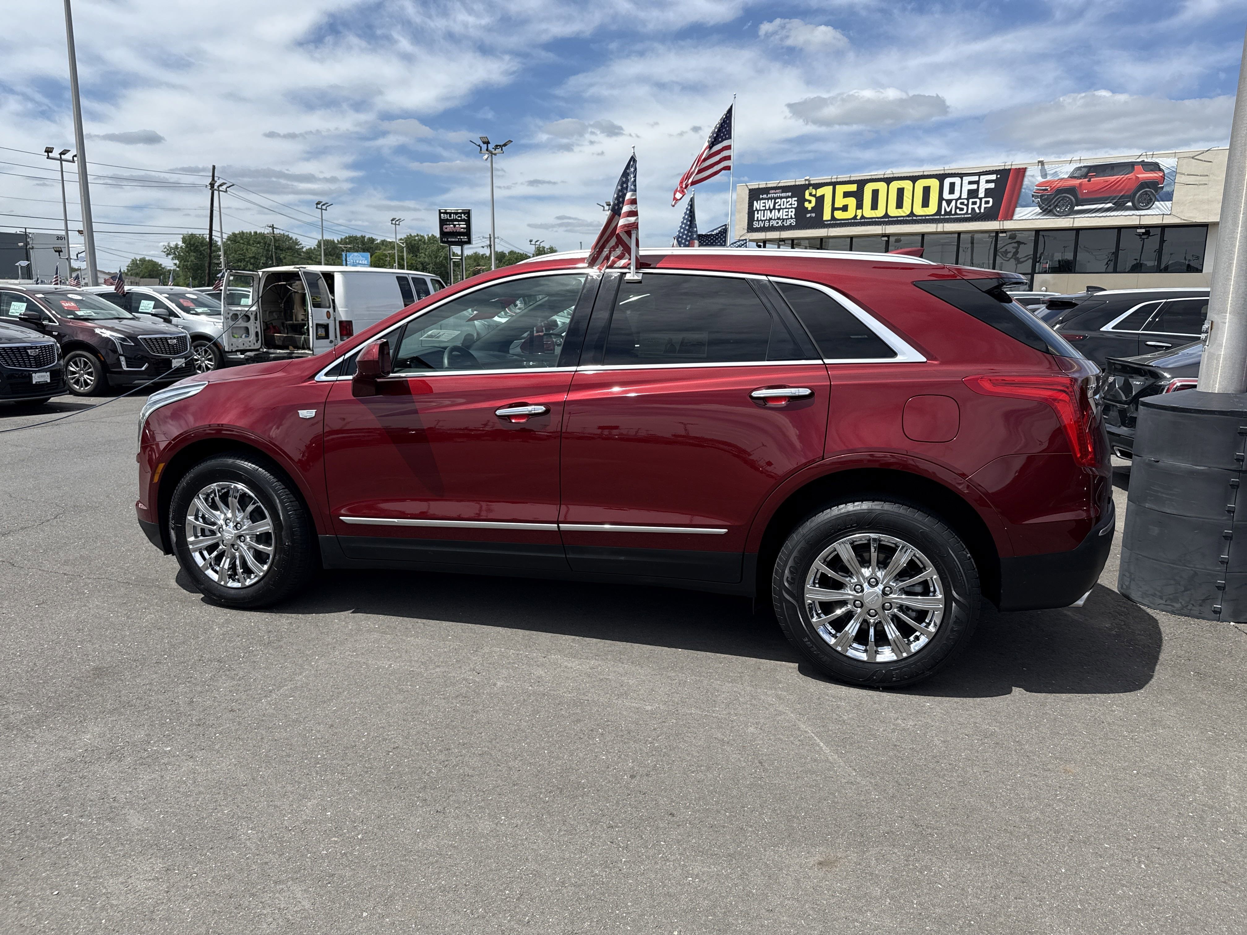 Used 2018 Cadillac XT5 Luxury w/ Driver Awareness Package image 9