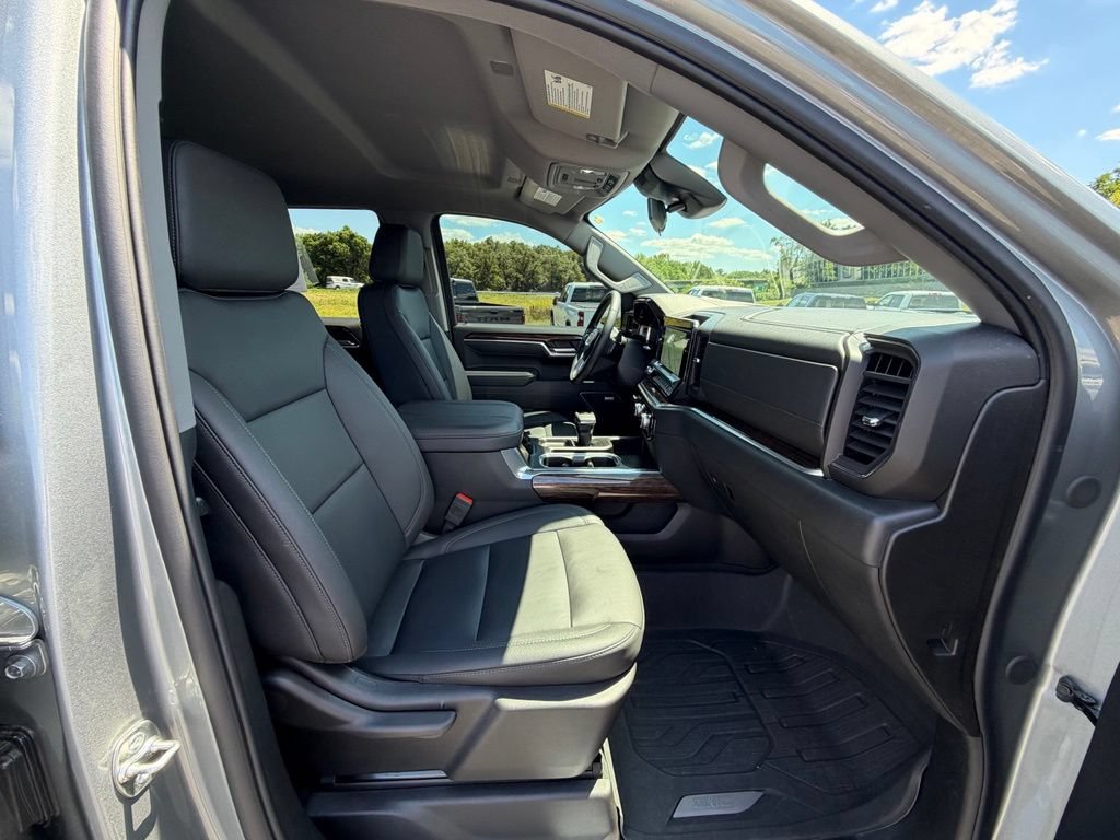 Used 2025 GMC Sierra 1500 Elevation w/ Elevation Premium Package AWD/4WD image 24