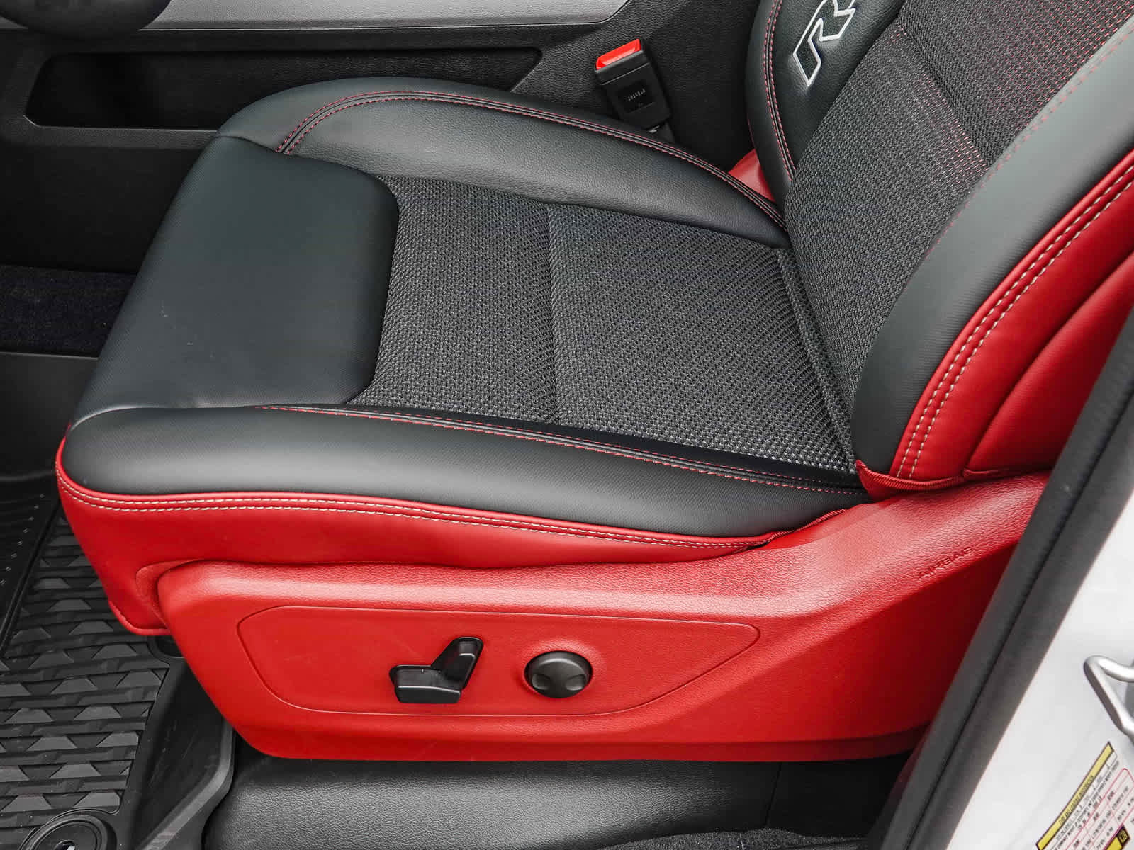 New 2026 RAM 1500 Rebel w/ Rebel Level 1 Equipment Group image 20