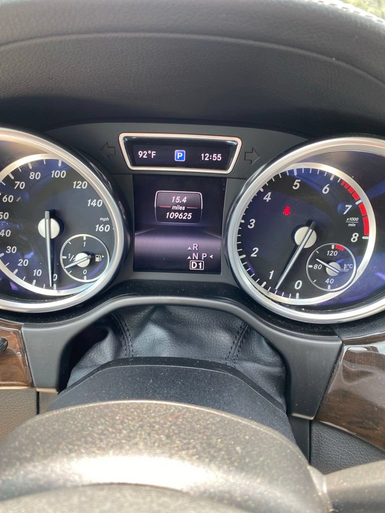 Used 2014 Mercedes-Benz GL 450 4MATIC image 12