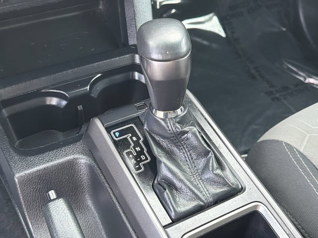 Used 2022 Toyota Tacoma TRD Off-Road w/ Technology Package AWD/4WD image 33