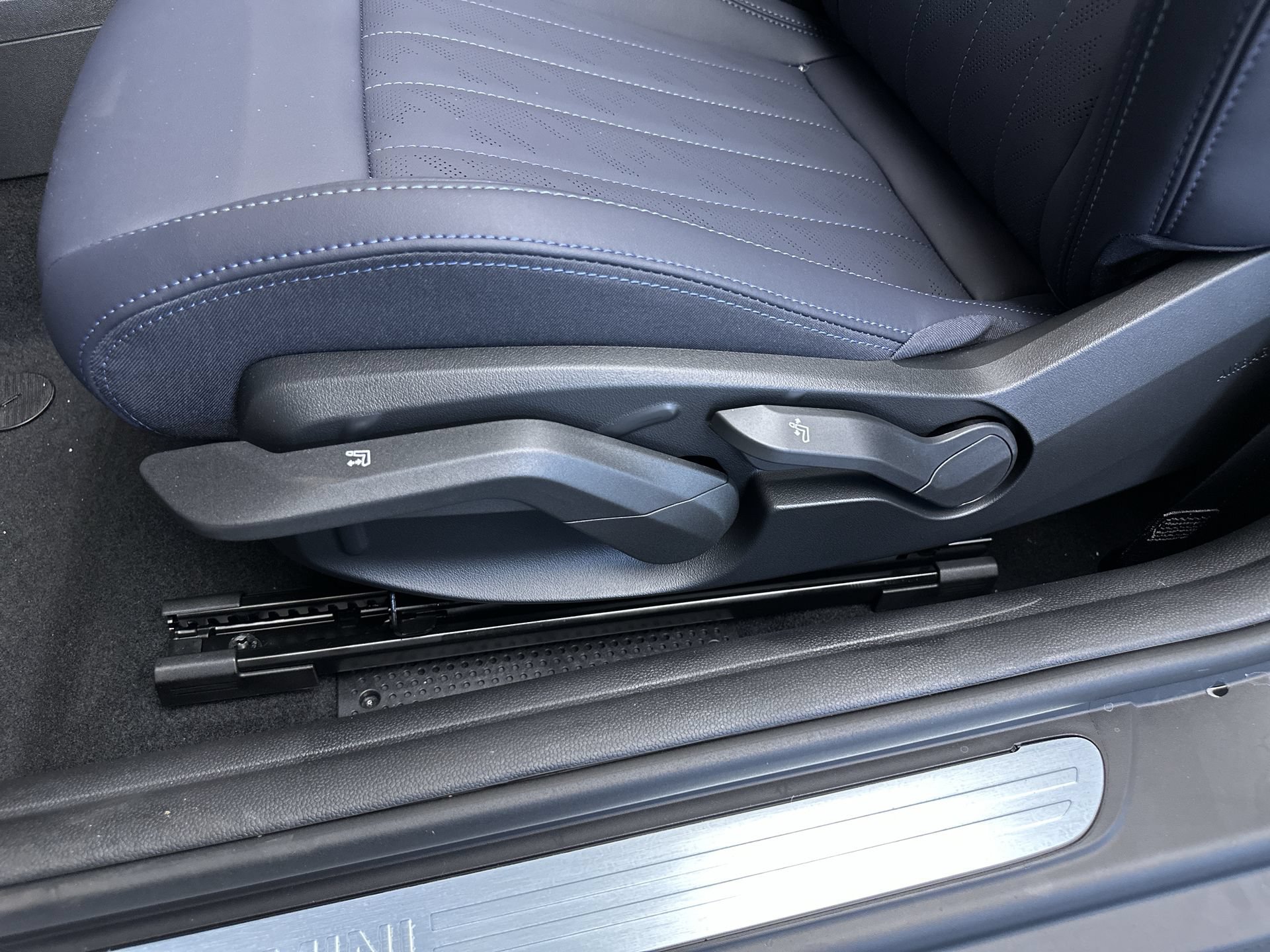 New 2026 MINI Cooper S FWD image 14
