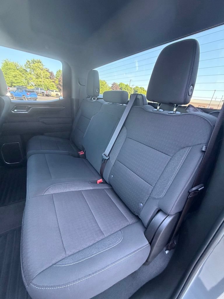 Certified 2024 Chevrolet Silverado 1500 LT AWD/4WD image 10