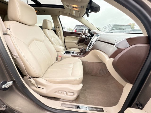 Used 2014 Cadillac SRX Luxury w/ Driver Awareness Package AWD/4WD image 29