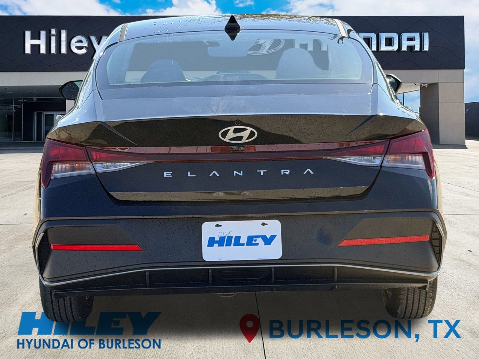Certified 2026 Hyundai Elantra SE FWD image 6