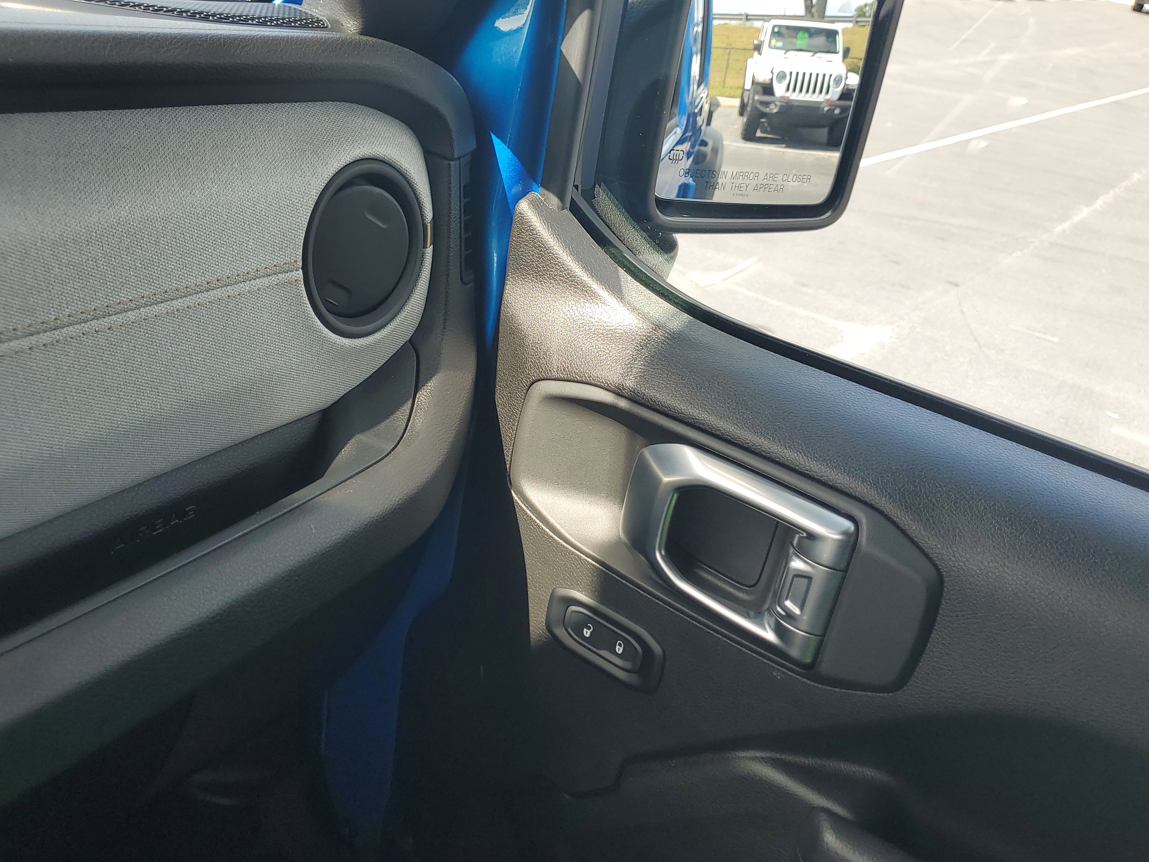 Used 2024 Jeep Wrangler Sport S image 27