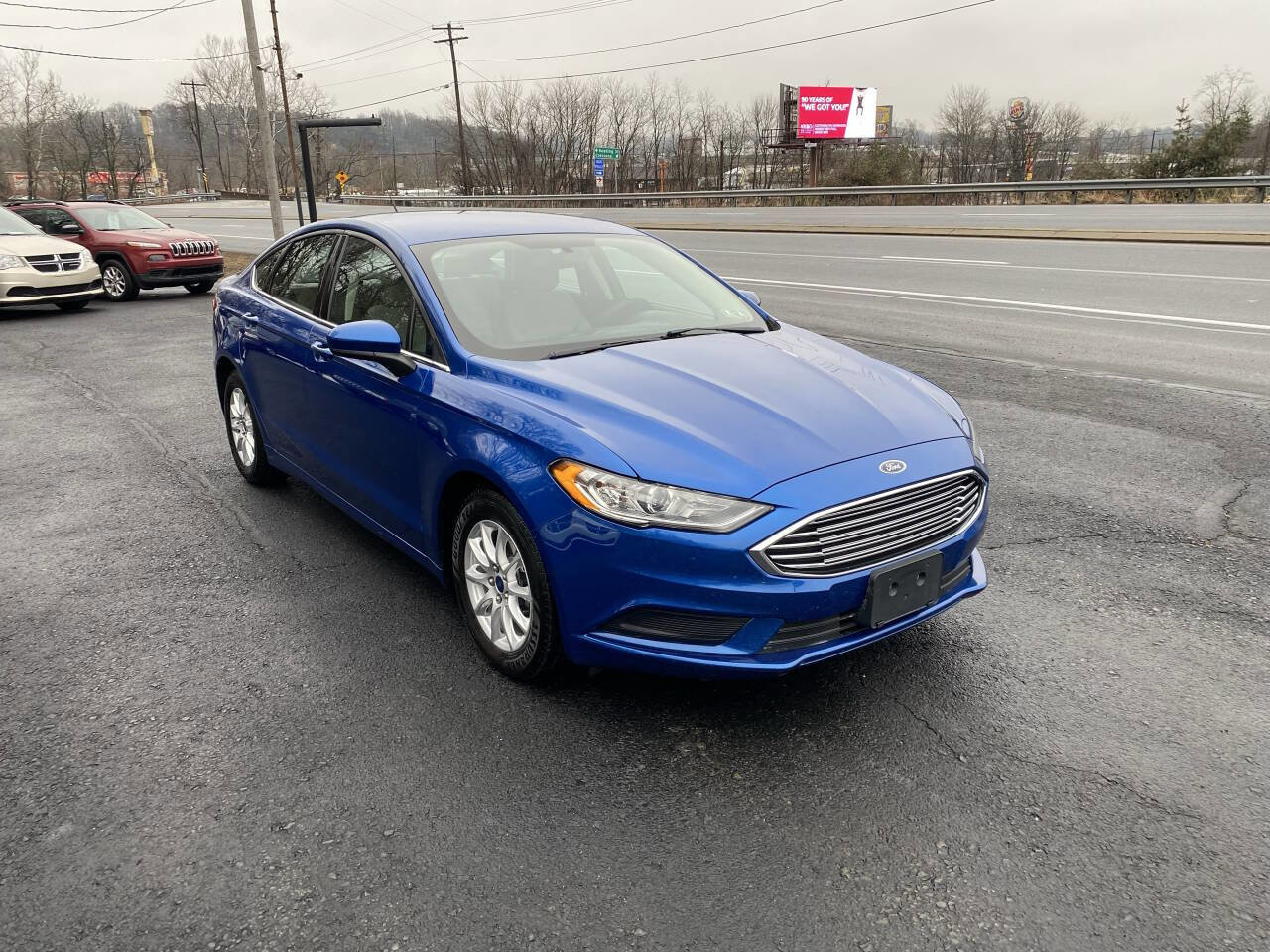 Used 2017 Ford Fusion S image 4