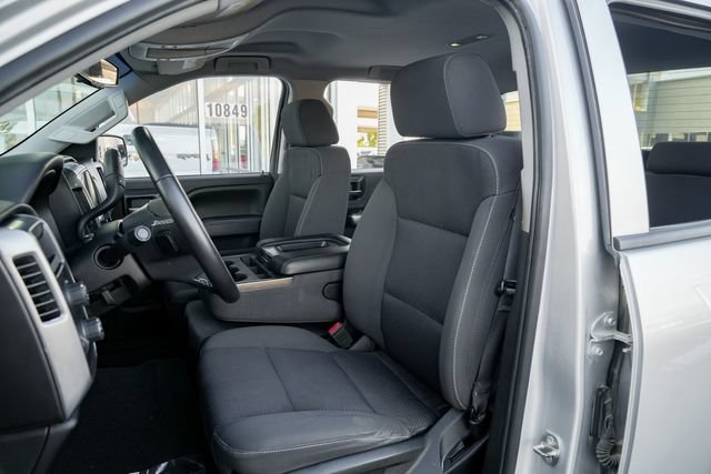 Used 2018 Chevrolet Silverado 1500 LT w/ All Star Edition AWD/4WD image 23