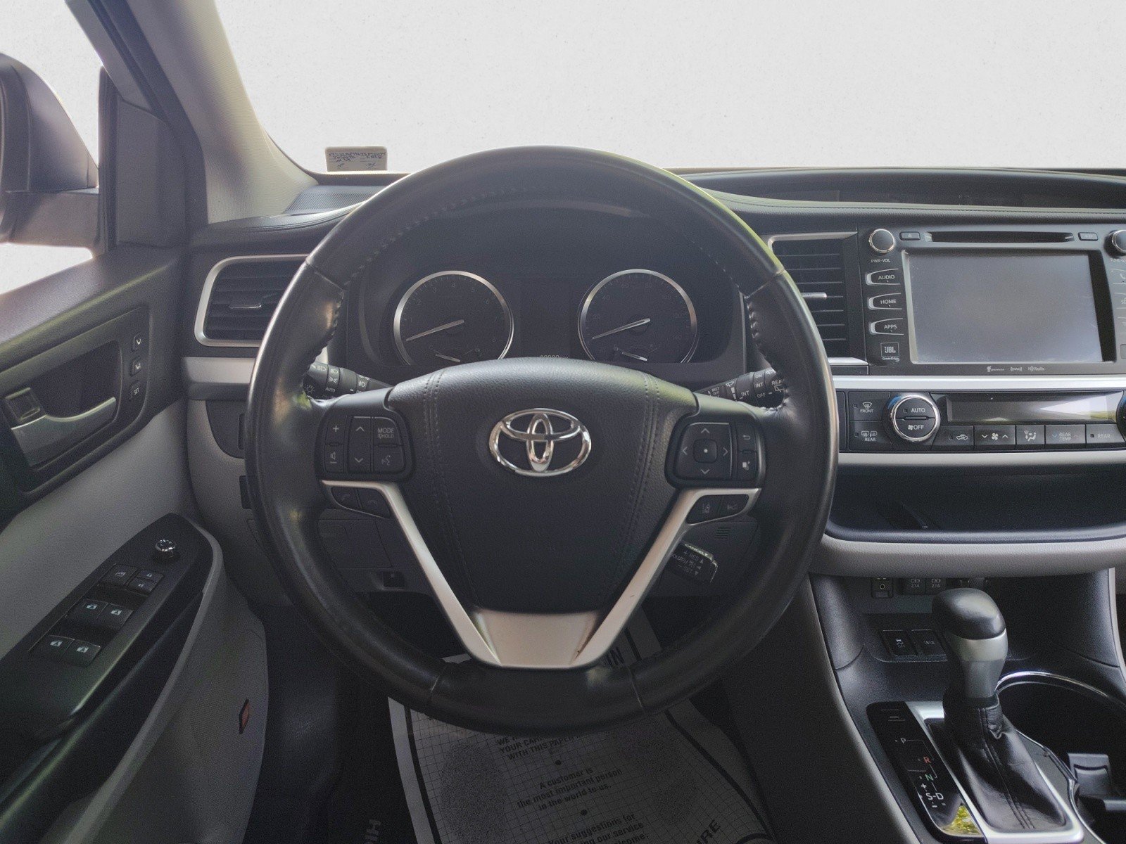 Used 2018 Toyota Highlander Limited AWD/4WD image 15