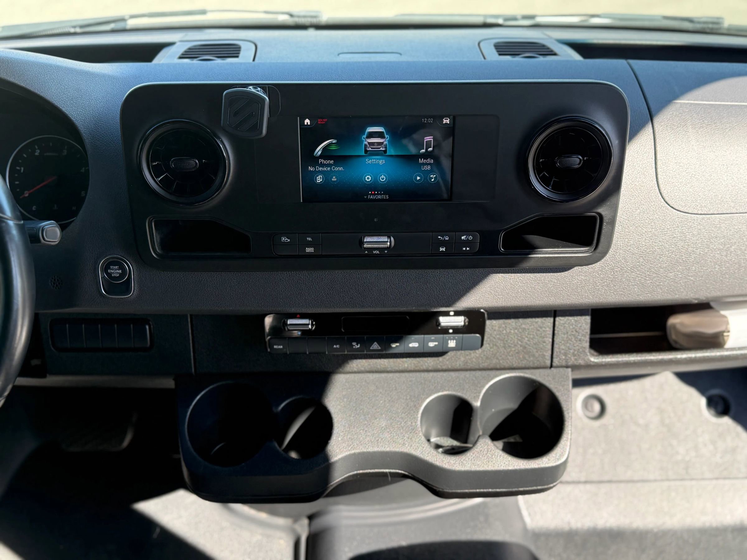 Used 2022 Mercedes-Benz Sprinter 2500 image 19