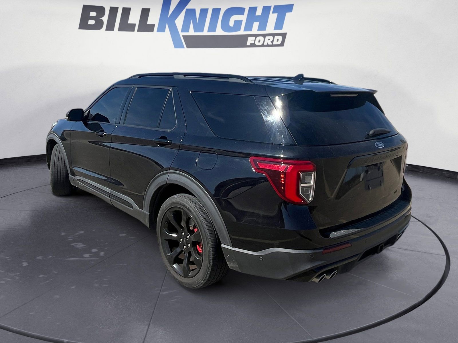 Used 2020 Ford Explorer ST w/ ST High-Performance Pack image 3