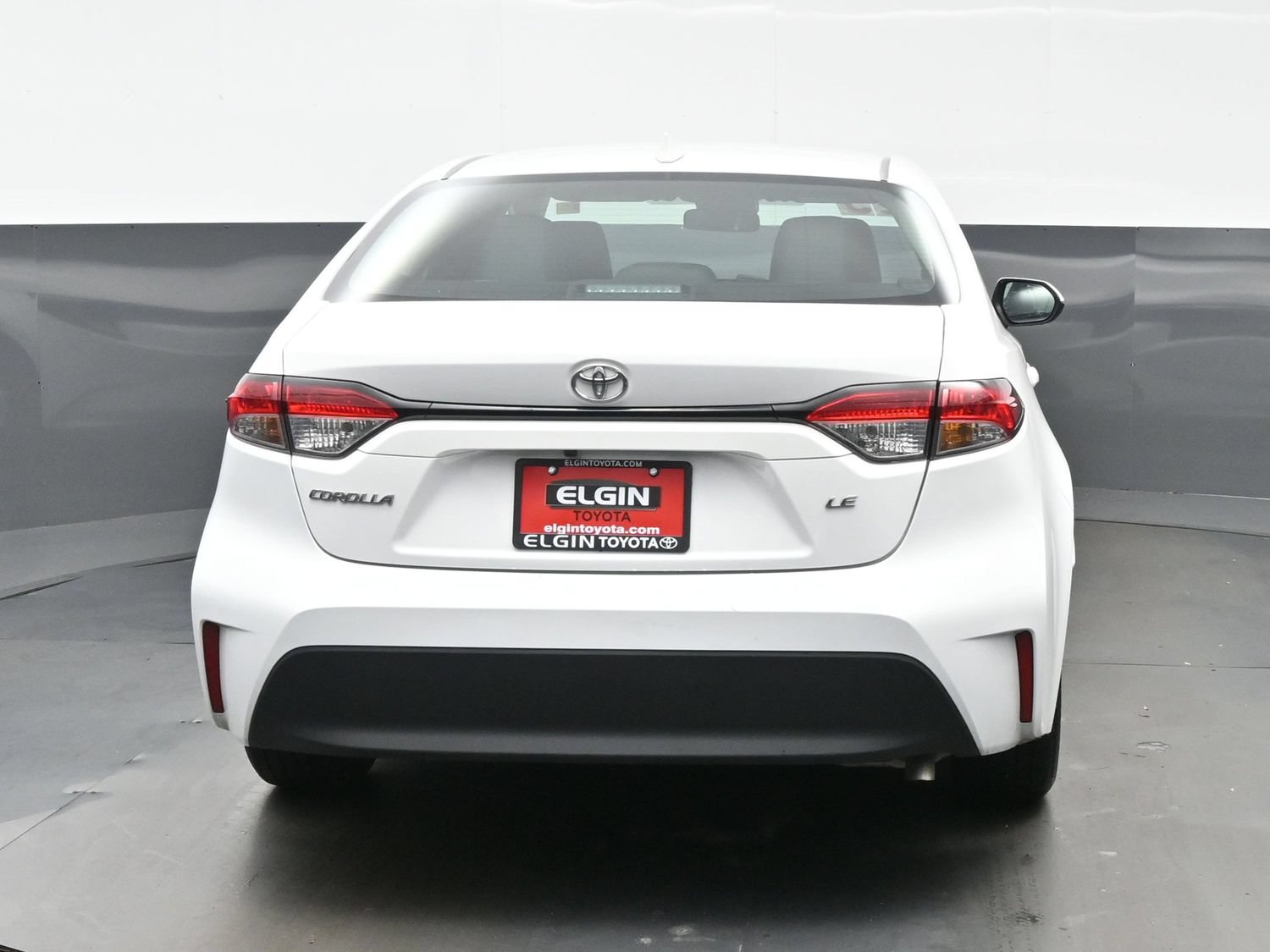Used 2025 Toyota Corolla LE FWD image 5