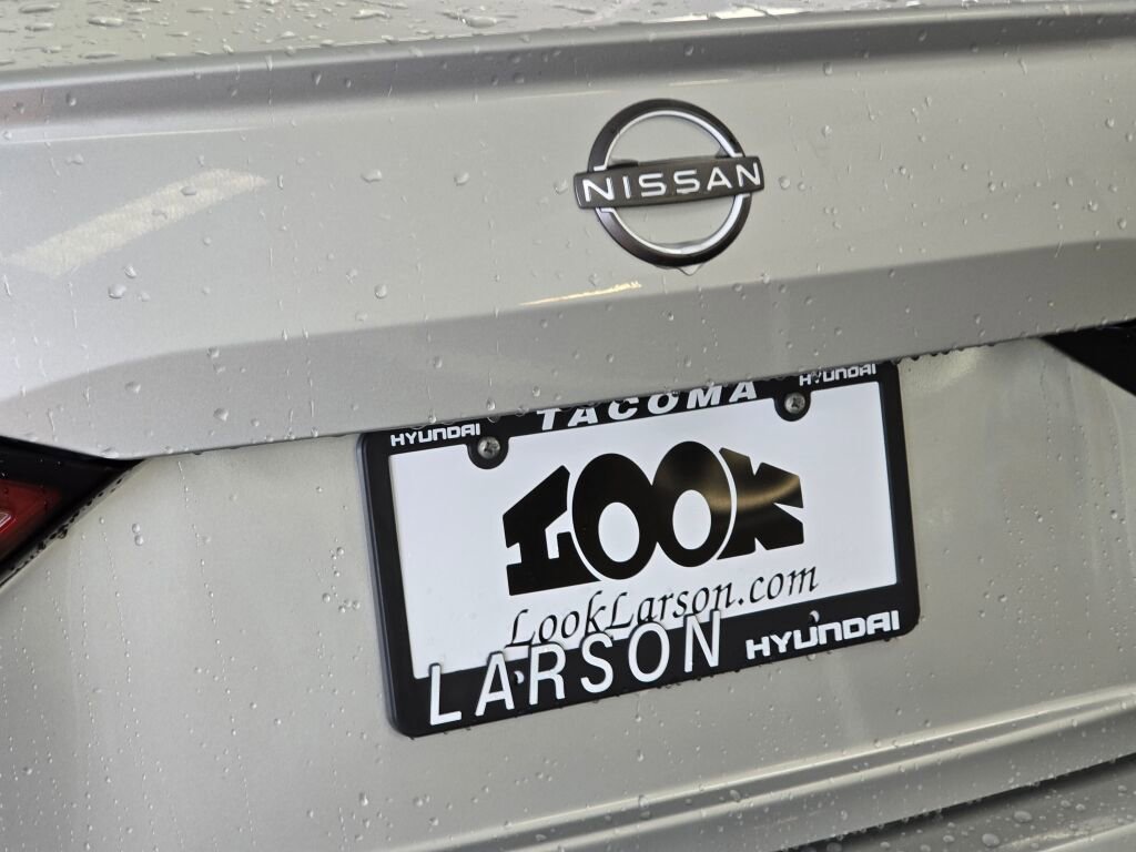 Used 2023 Nissan Altima 2.5 SV image 17