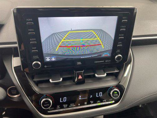Used 2022 Toyota Corolla Cross XLE w/ Convenience Package AWD/4WD image 18