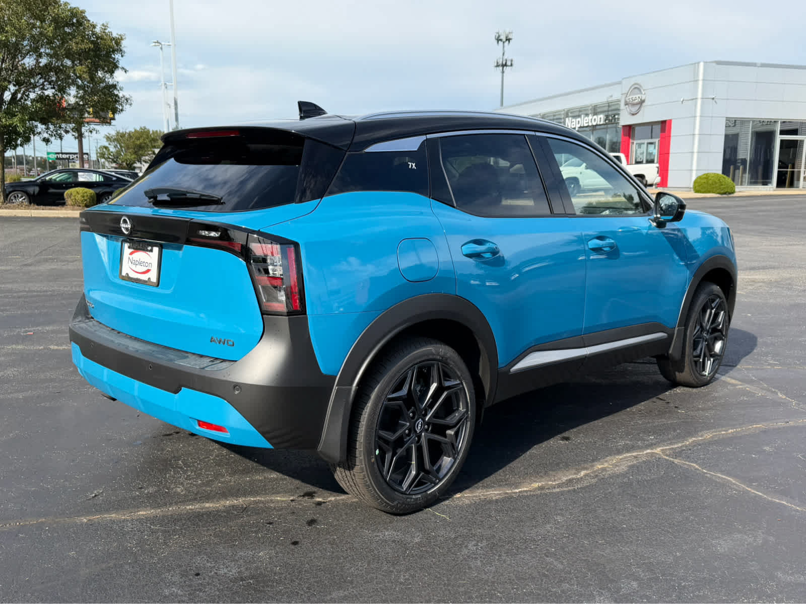 New 2027 Nissan Kicks SR w/ SR Premium Package AWD/4WD image 8