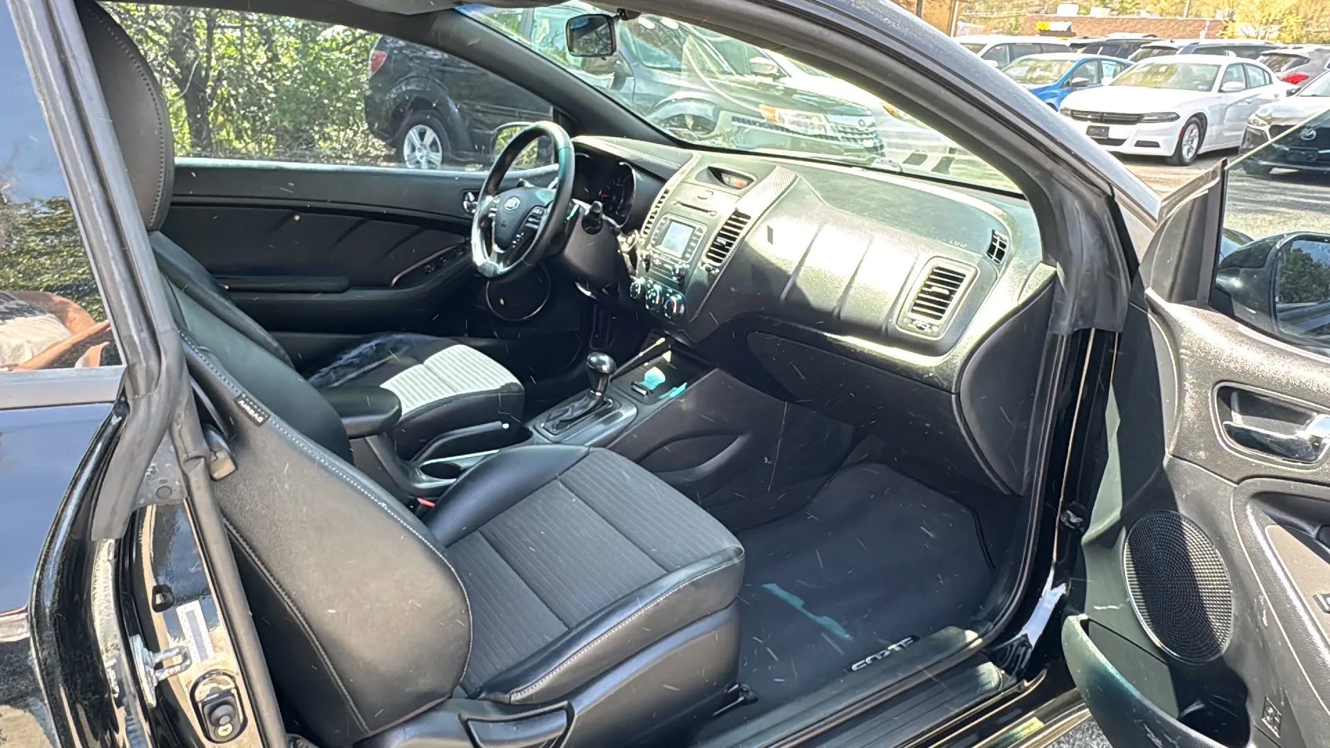 Used 2015 Kia Forte Koup SX image 11