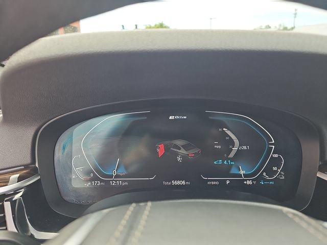 Used 2023 BMW 530e xDrive AWD/4WD image 16