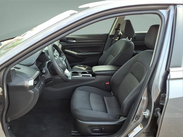 Used 2024 Nissan Altima 2.5 SV FWD image 26
