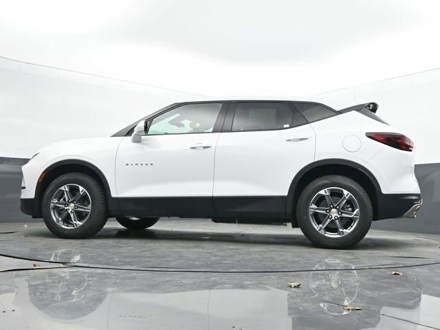 Used 2025 Chevrolet Blazer LT image 44