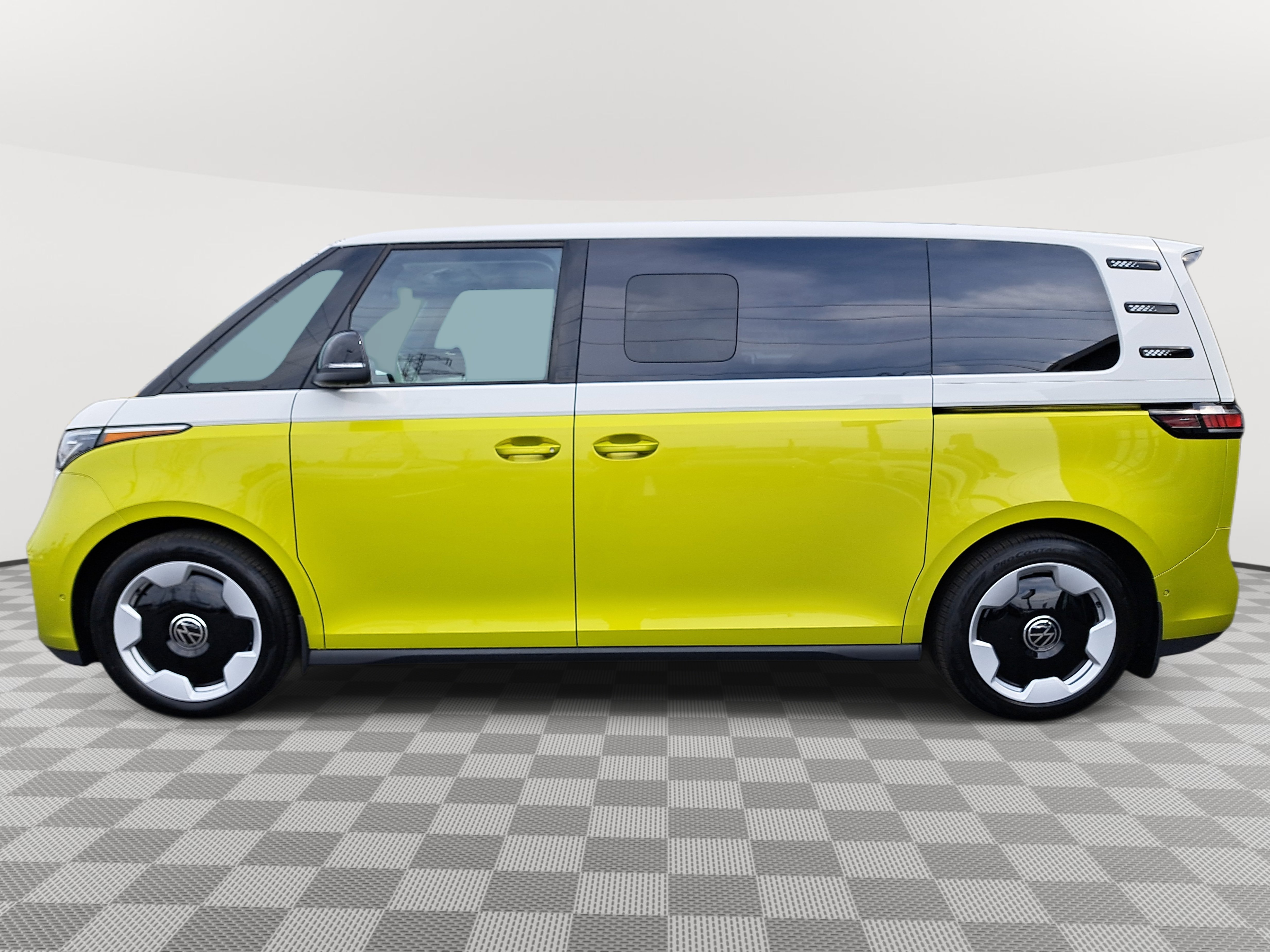 New 2025 Volkswagen ID. Buzz Pro S Plus image 9