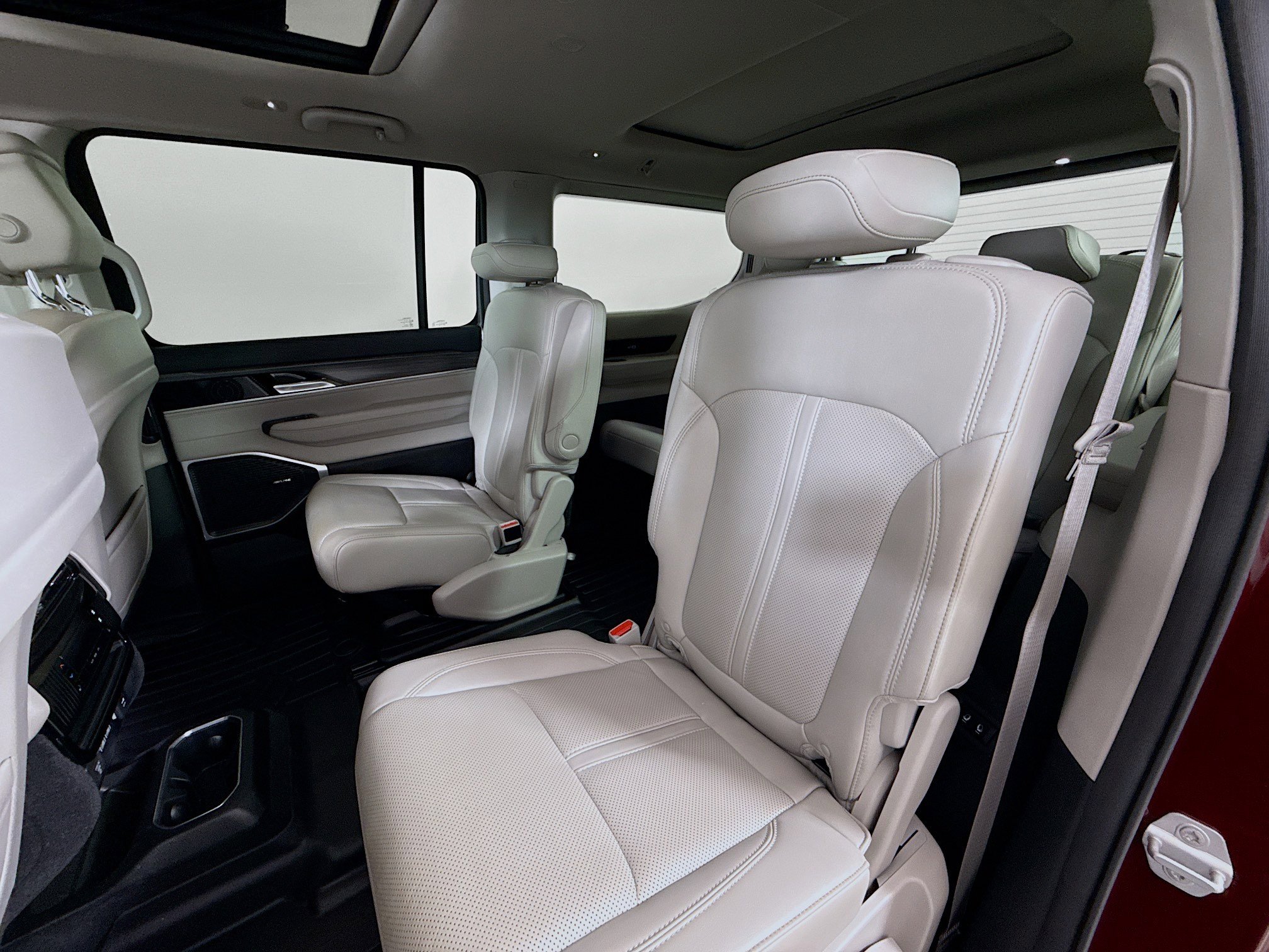 Used 2023 Jeep Wagoneer Series II w/ Premium Group I image 24