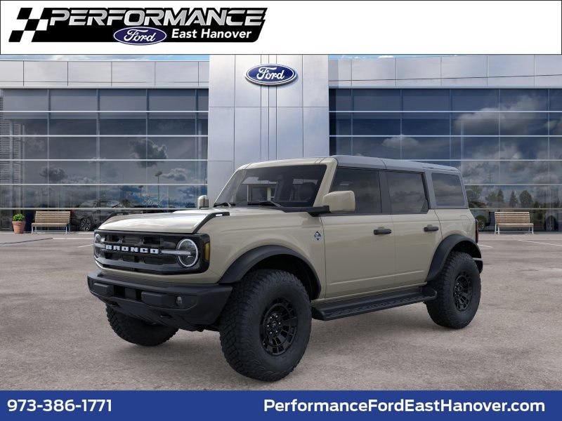 New 2026 Ford Bronco Outer Banks w/ Sasquatch Package