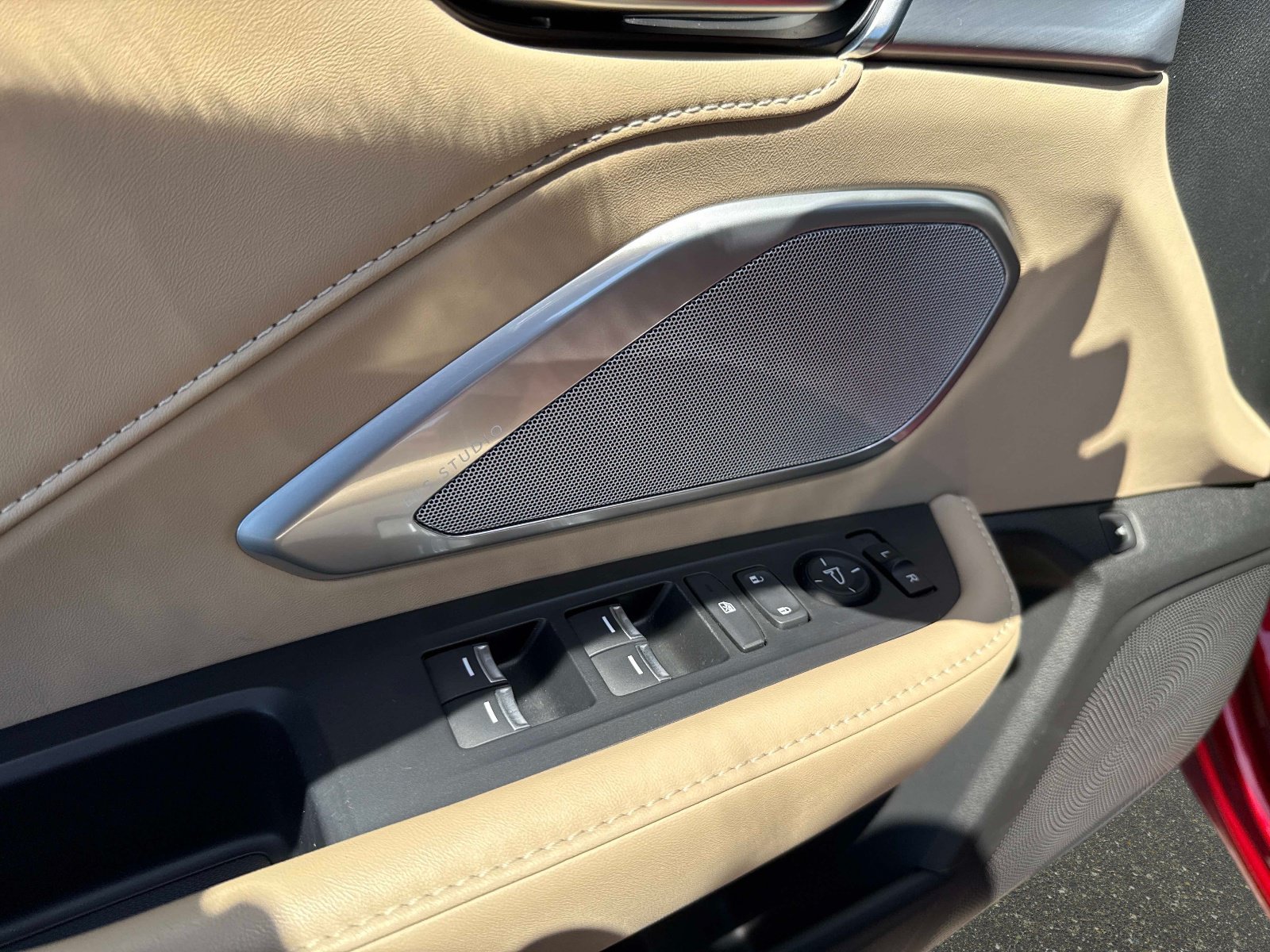 Used 2024 Acura RDX SH-AWD w/ Technology Package image 19