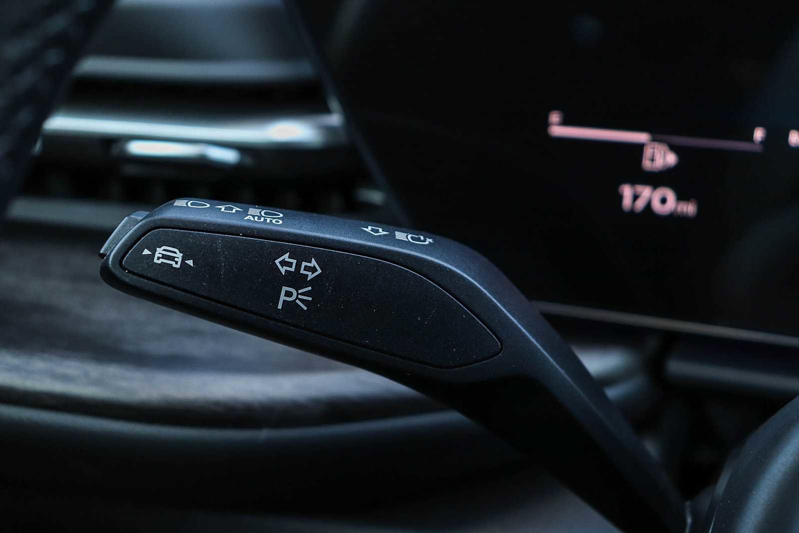 Used 2025 Audi Q5 Premium Plus w/ Premium Plus image 27