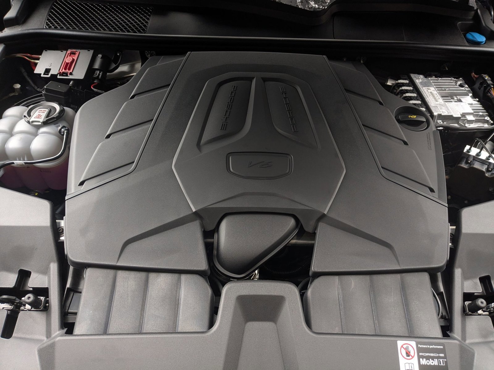 New 2026 Porsche Cayenne image 28