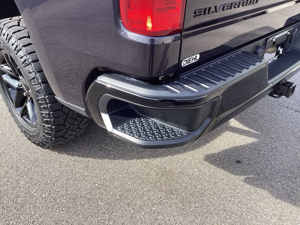 Used 2023 Chevrolet Silverado 1500 Custom Trail Boss w/ LPO, Dark Essentials Package image 21
