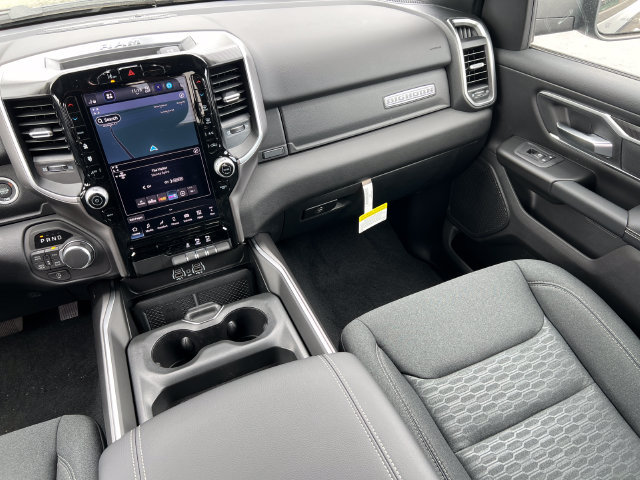 New 2026 RAM 1500 Big Horn AWD/4WD image 33