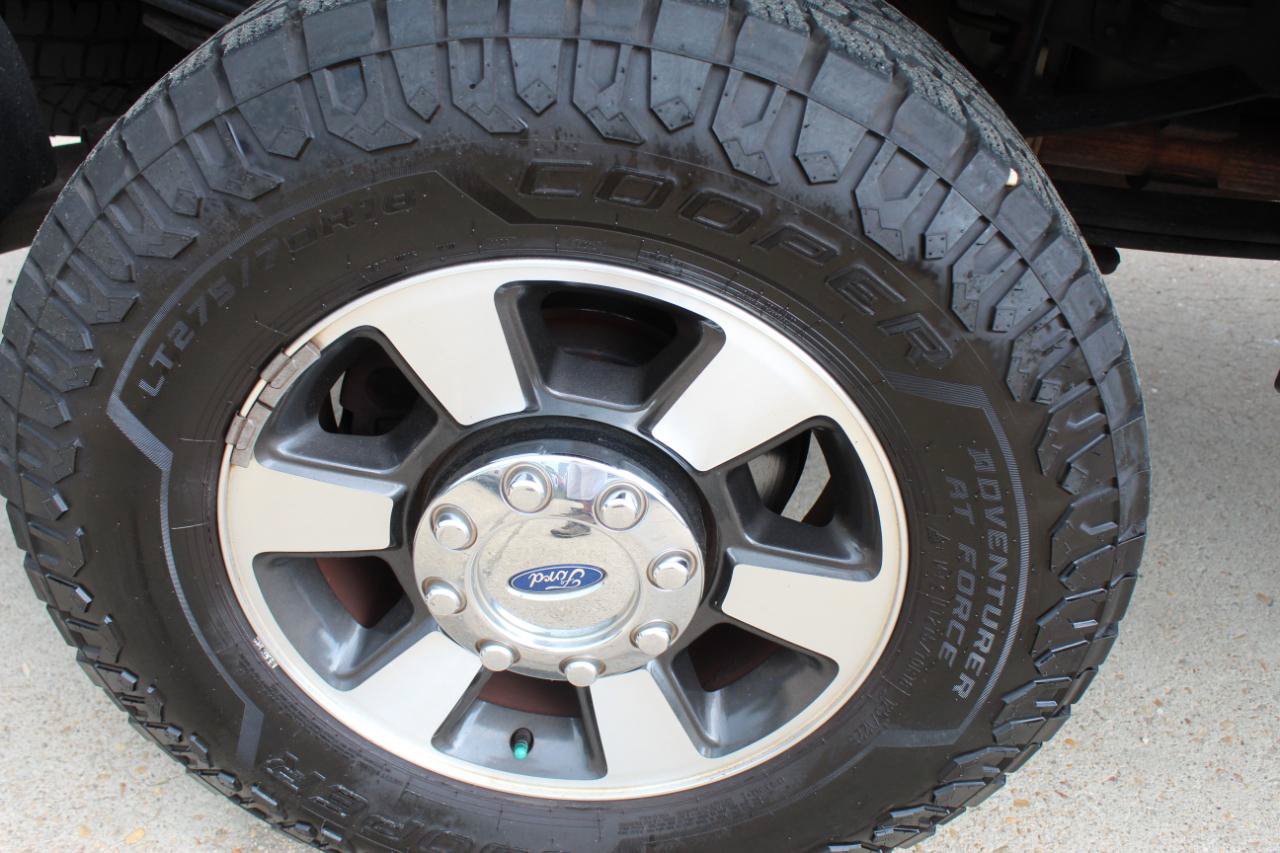 Used 2015 Ford F350 Lariat w/ Lariat Interior Package AWD/4WD image 34