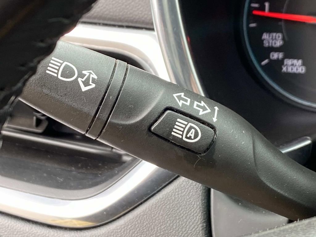 Used 2020 Chevrolet Equinox LT image 19