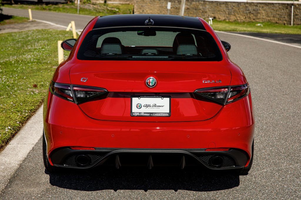New 2025 Alfa Romeo Giulia w/ Driving Assist Package RWD image 4