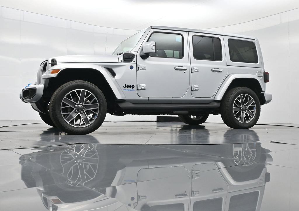 Used 2022 Jeep Wrangler Unlimited Sahara image 55