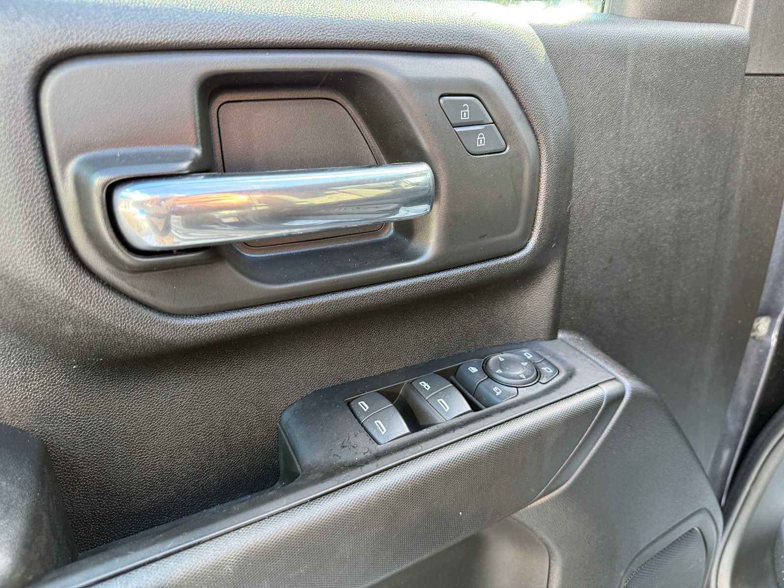 Used 2024 Chevrolet Silverado 2500 Custom w/ Custom Value Package image 14