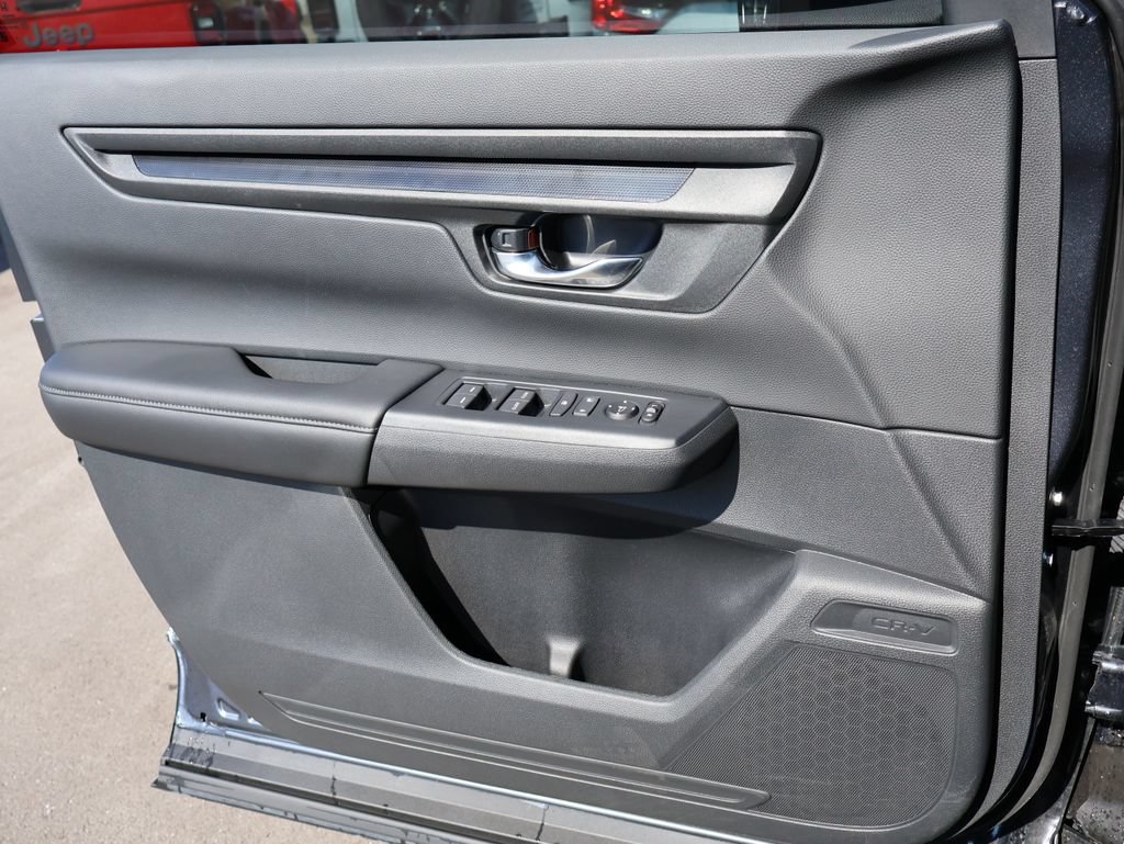 Certified 2025 Honda CR-V EX image 29