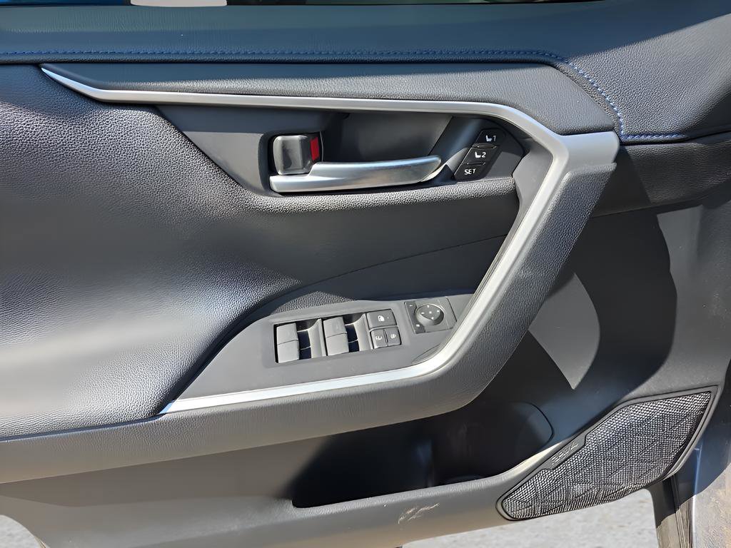 Used 2024 Toyota RAV4 XSE image 9