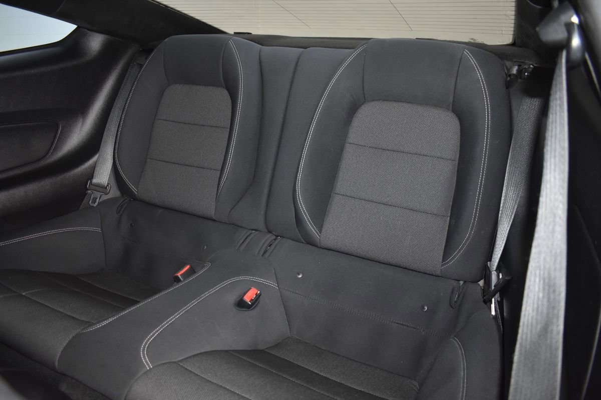 Used 2017 Ford Mustang Coupe image 12