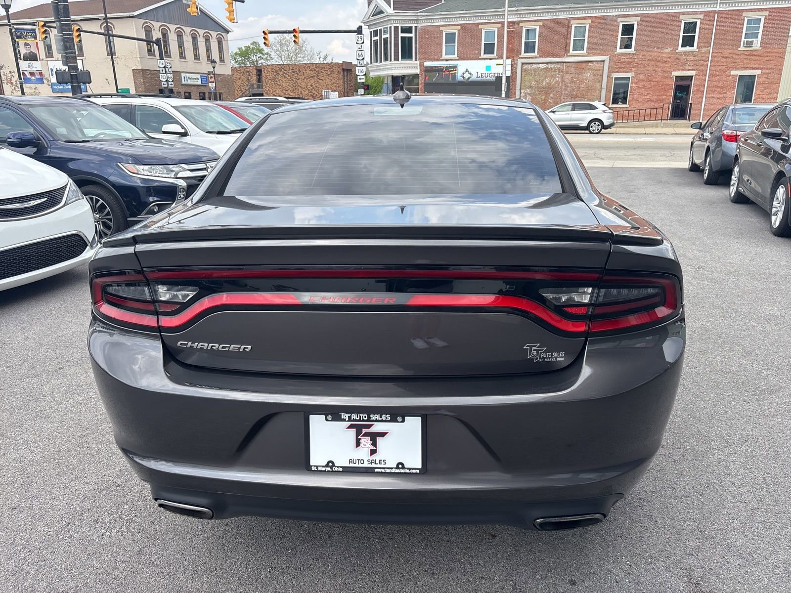 Used 2017 Dodge Charger SXT w/ Rallye Group RWD image 4