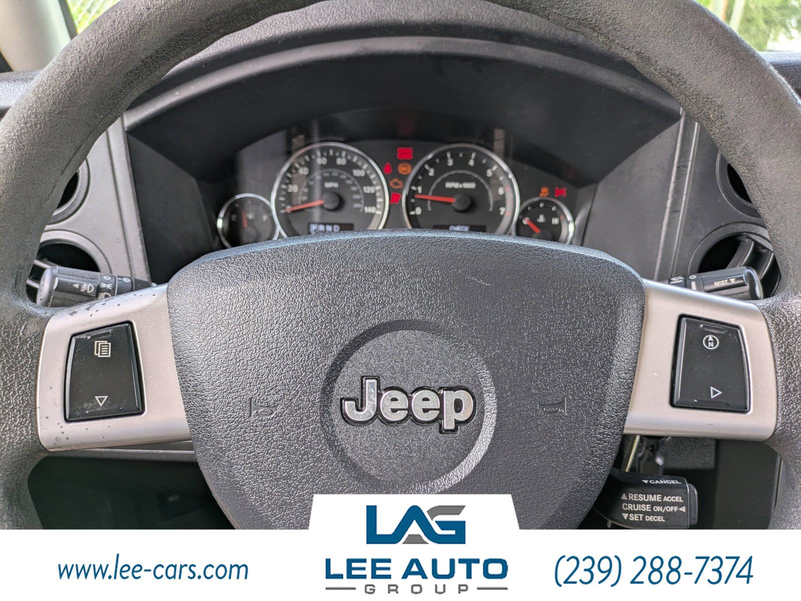 Used 2010 Jeep Commander Sport RWD image 20