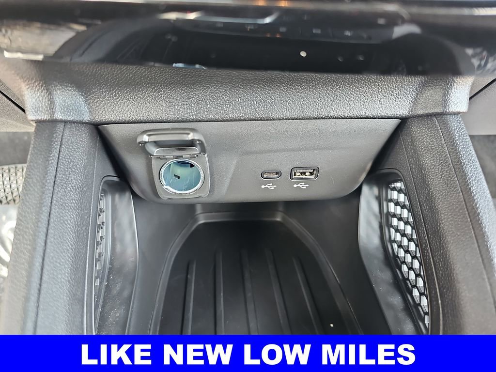 Used 2025 Chevrolet TrailBlazer RS w/ Driver Confidence Package image 24