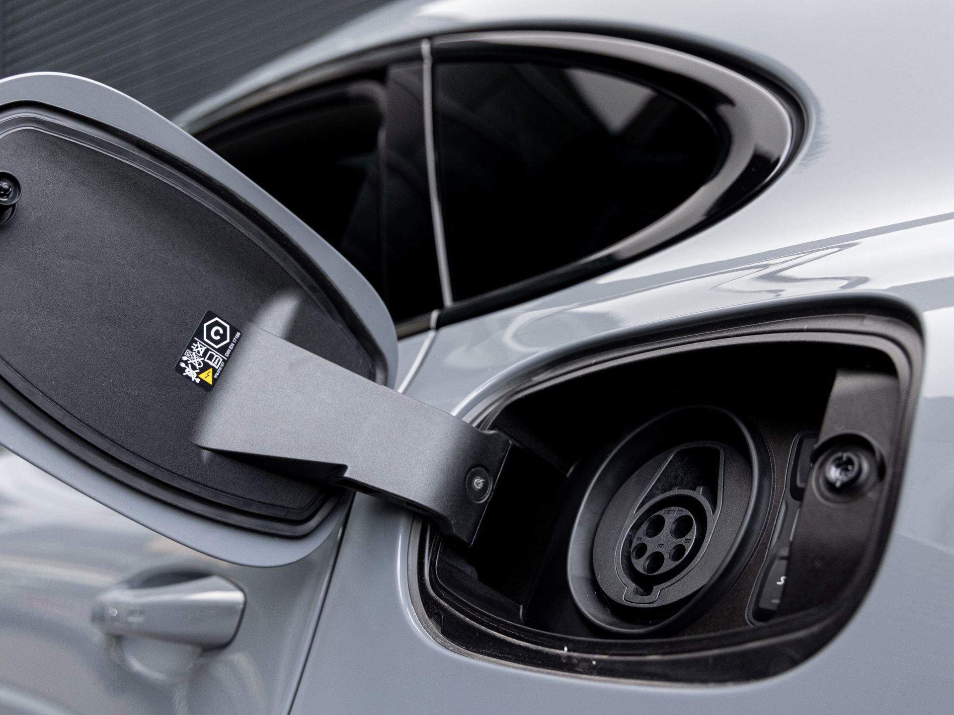 New 2026 Porsche Cayenne E-Hybrid Coupe image 28