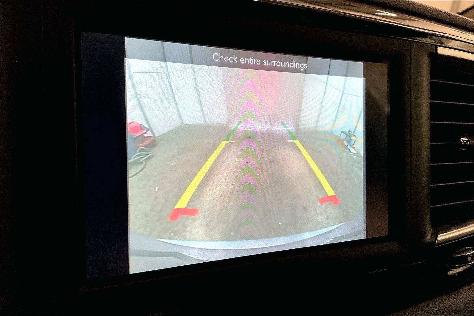 Used 2020 Chrysler Voyager L image 20