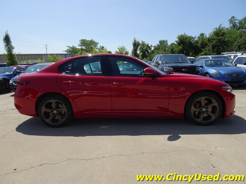 Used 2017 Alfa Romeo Giulia AWD image 5
